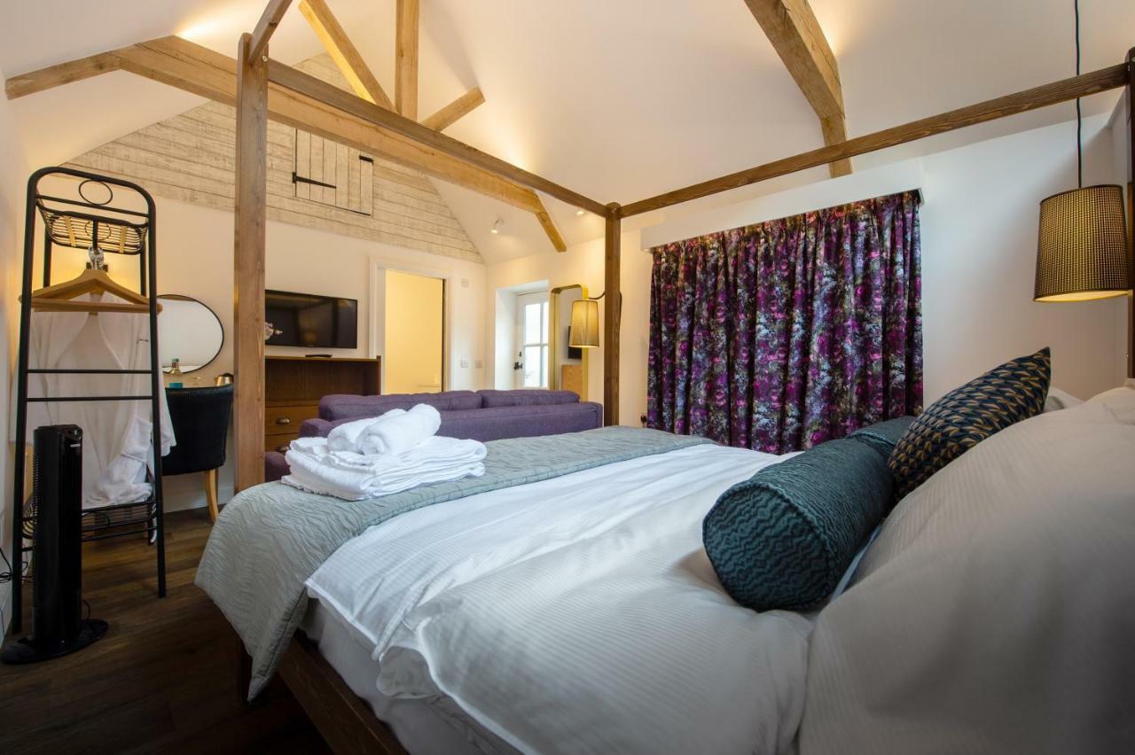 The Withies Inn Godalming Εξωτερικό φωτογραφία