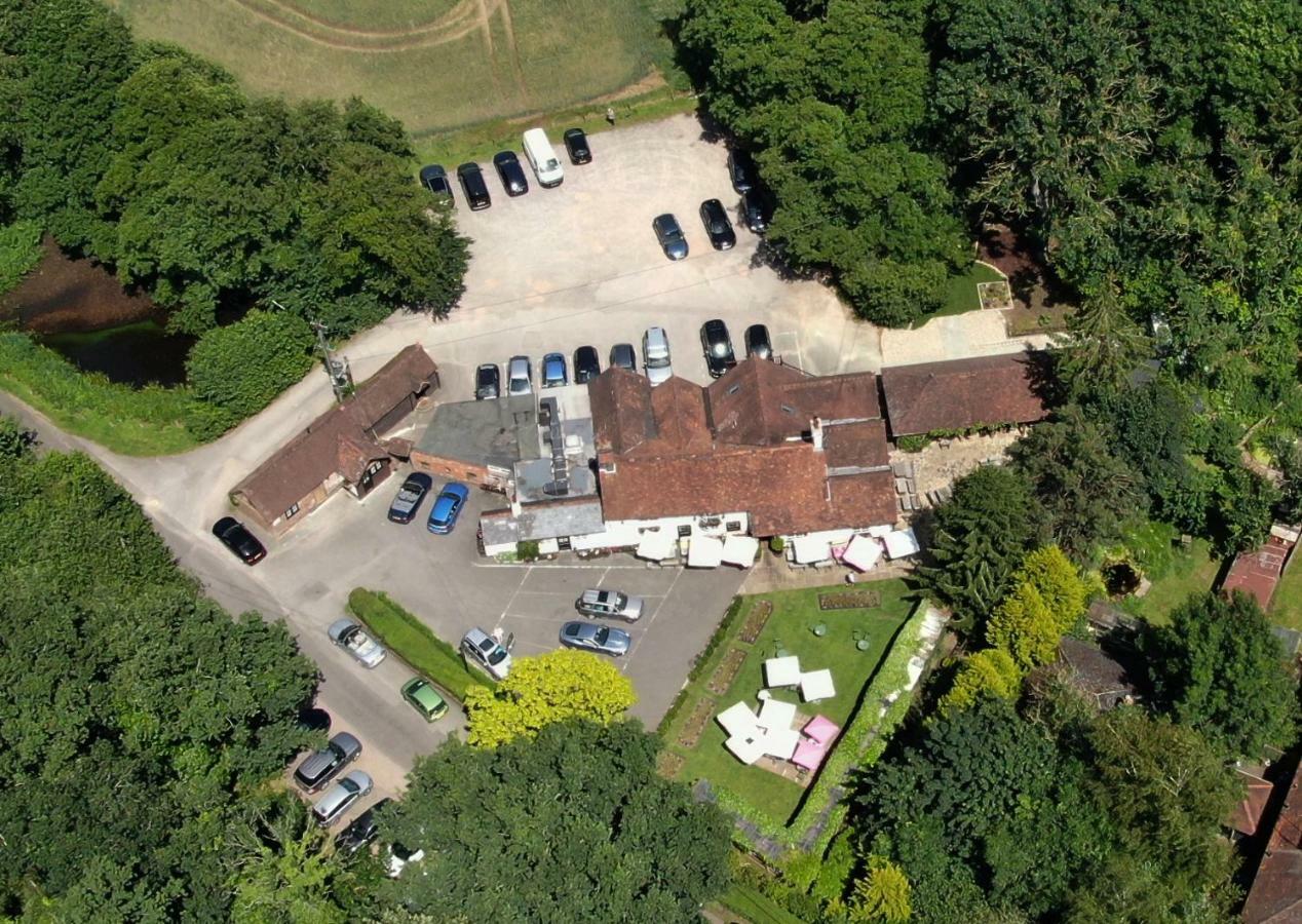 The Withies Inn Godalming Εξωτερικό φωτογραφία