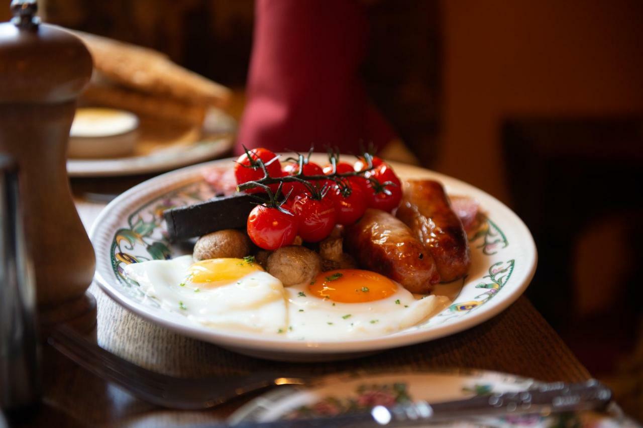The Withies Inn Godalming Εξωτερικό φωτογραφία